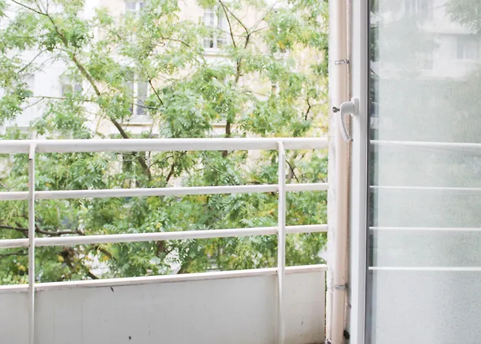 Charming Bright In The Heart Of Paris
